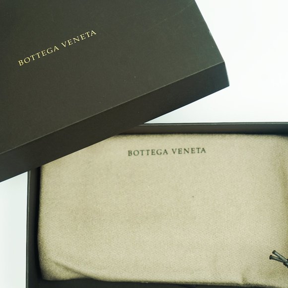 Bottega Veneta Intrecciato Sleep Mask - Picture 5 of 6